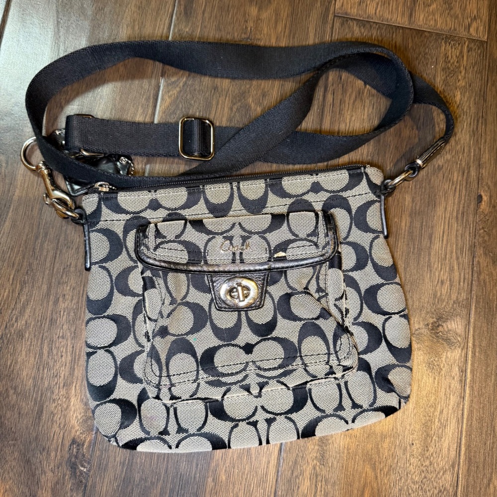Coach Monogram Signature Leather Crossbody Shoulder Bag Small Black Minimalist